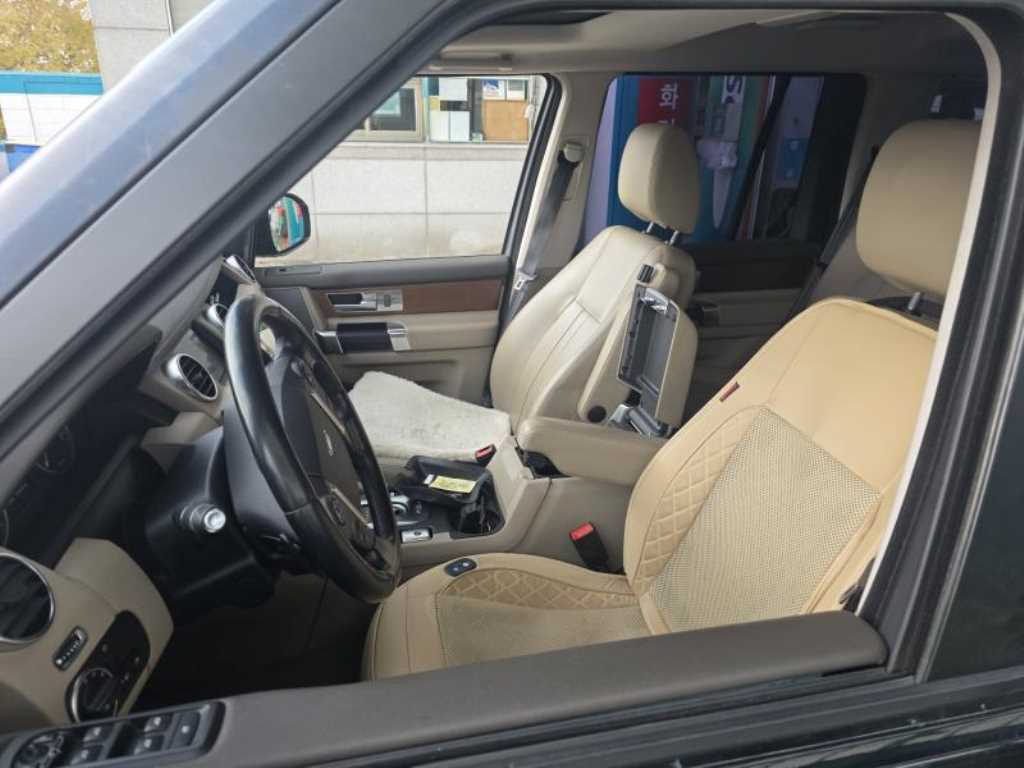 Land Rover Discovery - Vista 4