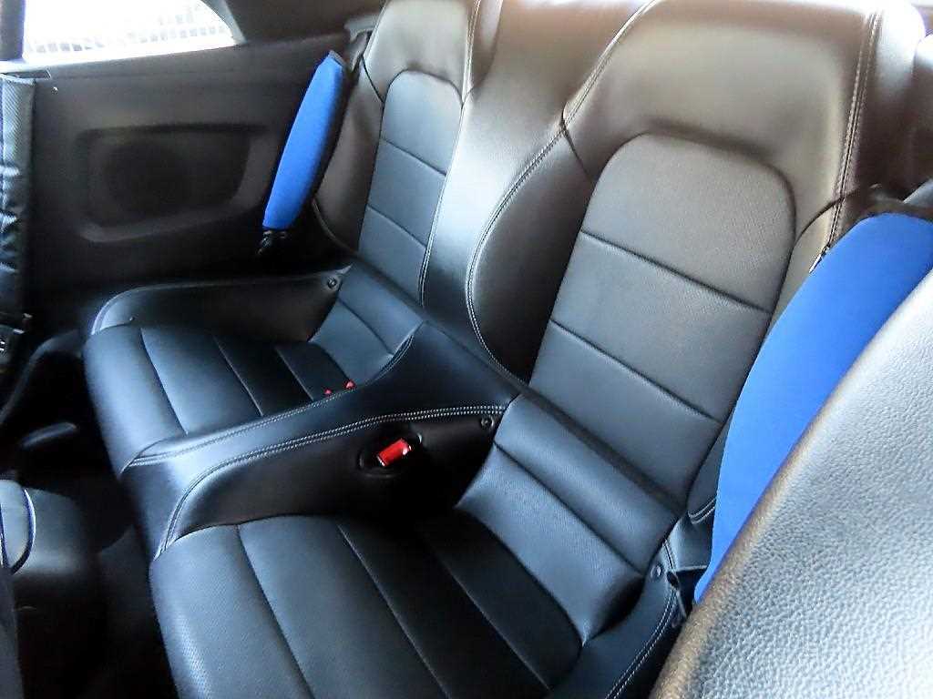 Ford Mustang - Vista 10