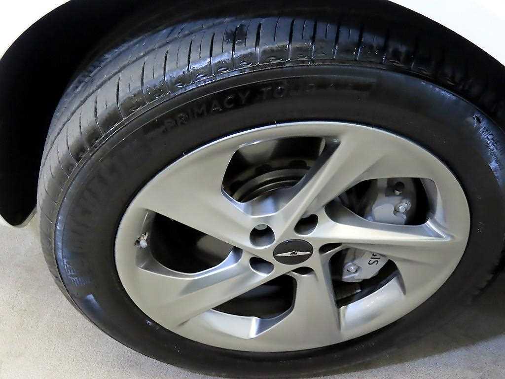 Genesis GV70 2025 Blanco - Importación desde Corea - HF Imports Iquique - Foto 20