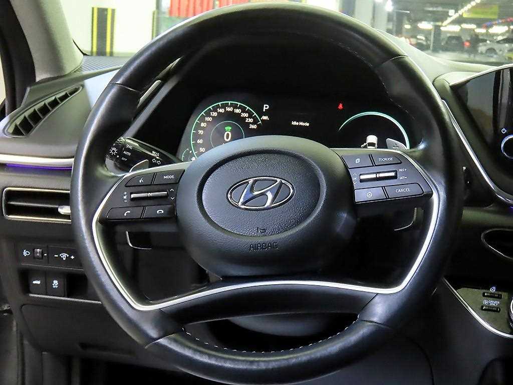 HYUNDAI Sonata - Vista 8