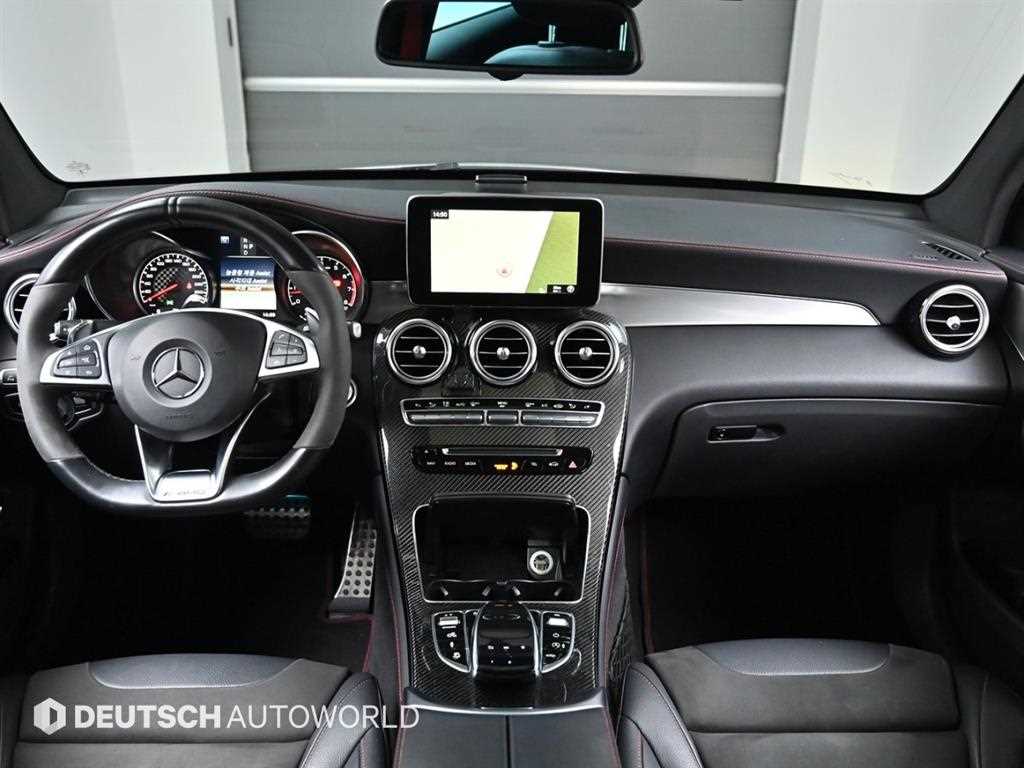Mercedes Benz GLC Class - Vista 7