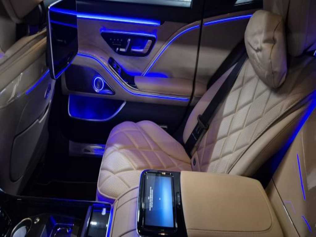 Mercedes Benz S Class - Vista 12