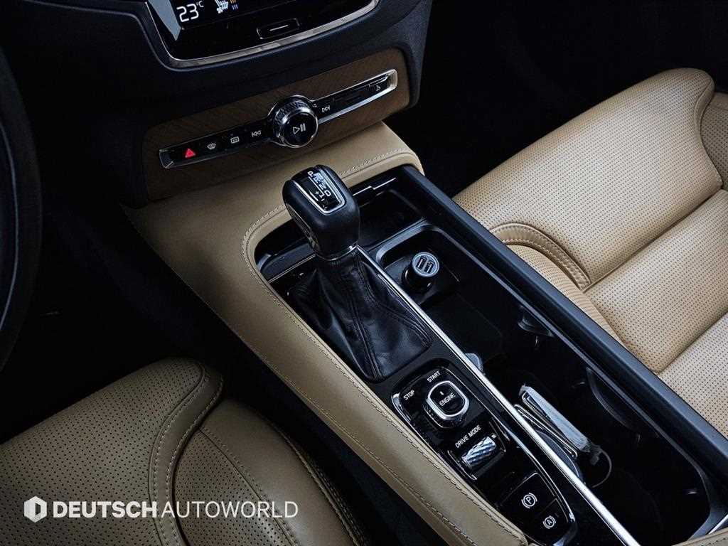 Volvo XC90 - Vista 10