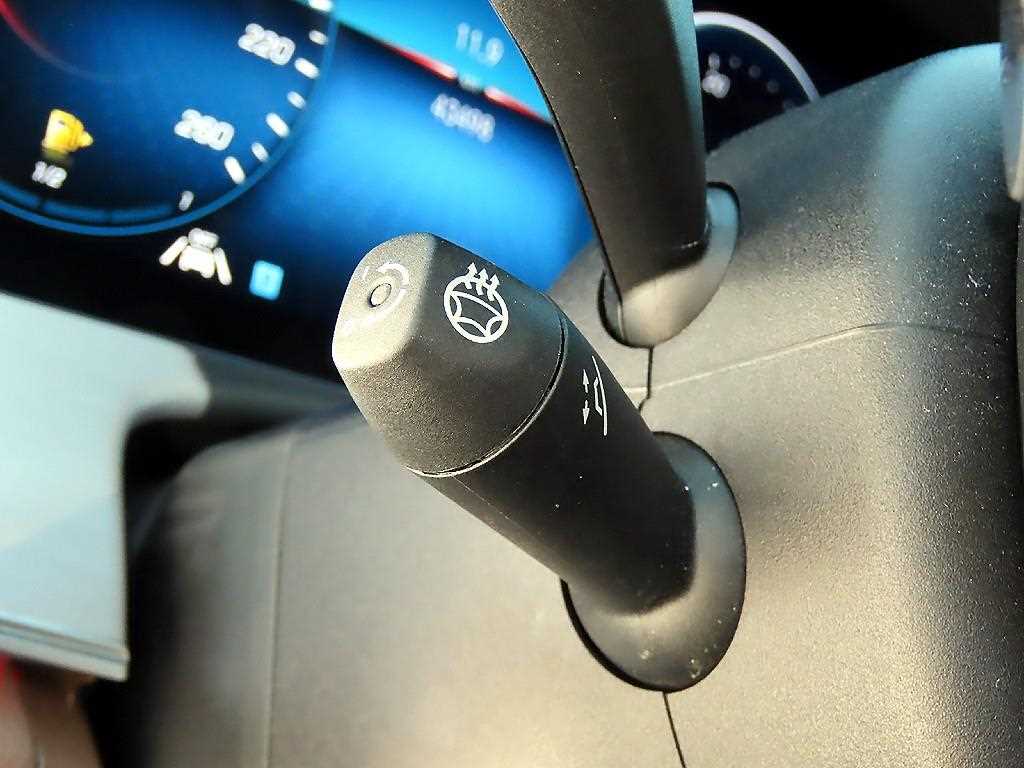 Mercedes Benz E class - Vista 11