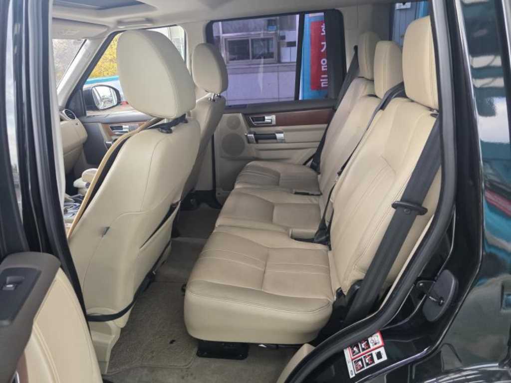 Land Rover Discovery - Vista 5