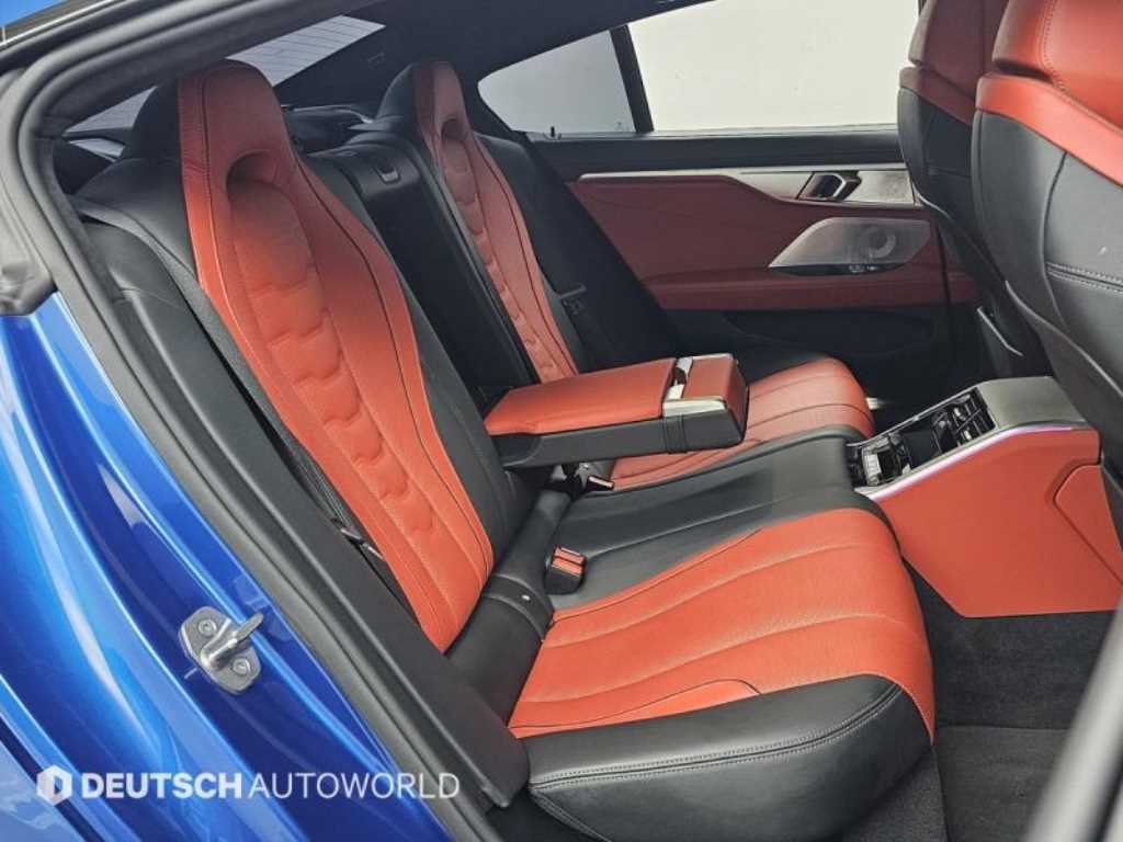 BMW 8 Series - Vista 12