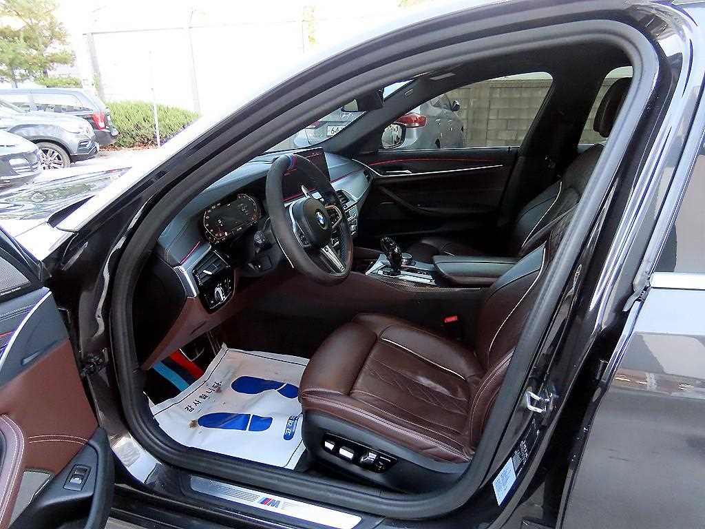 BMW 5 Series - Vista 5