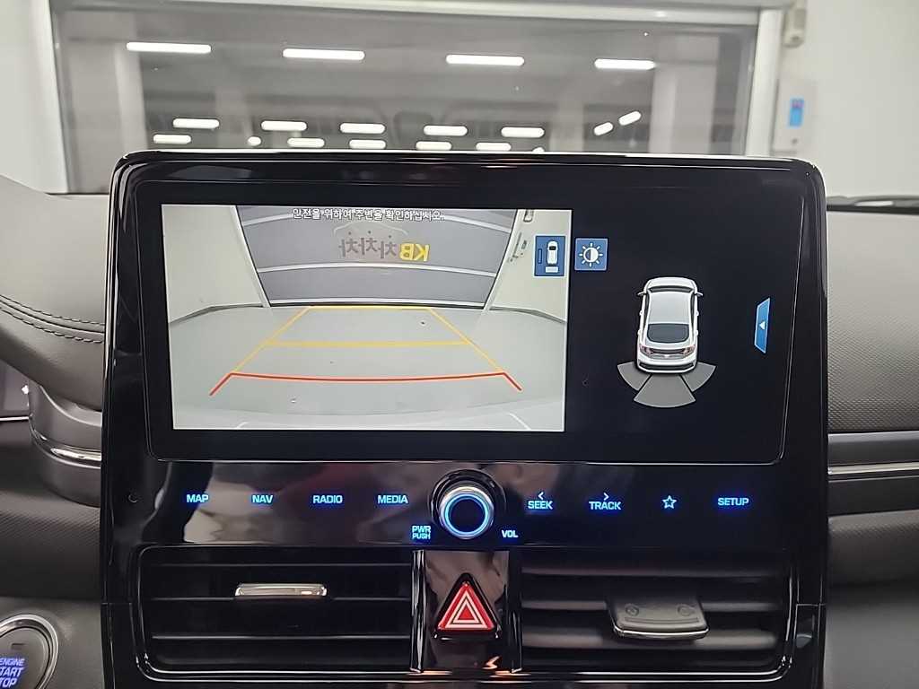 HYUNDAI Ioniq - Vista 12