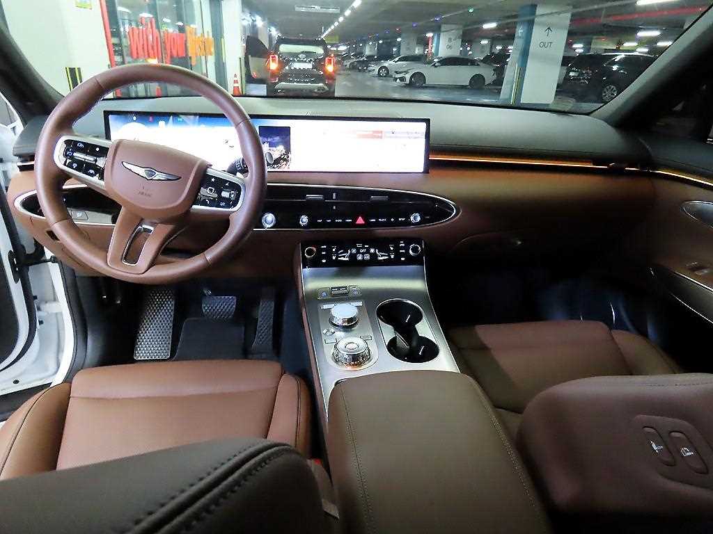 Genesis GV70 - Vista 10