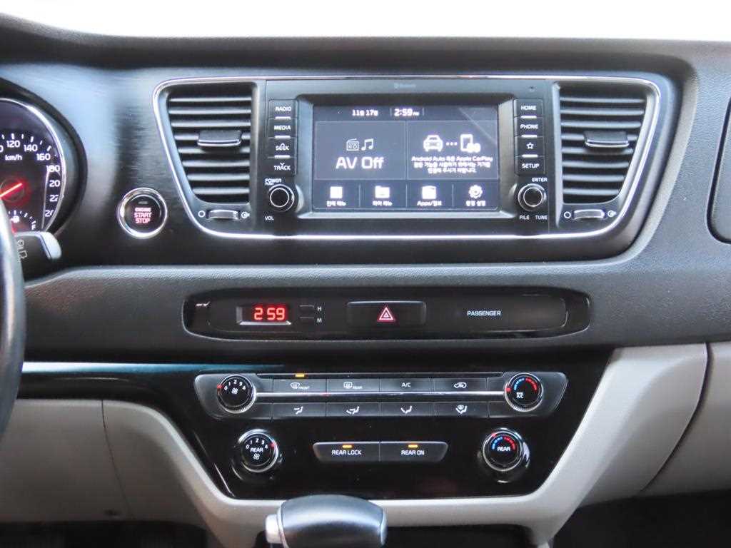 KIA Carnival 2019 Gris - Importación desde Corea - HF Imports Iquique - Foto 14