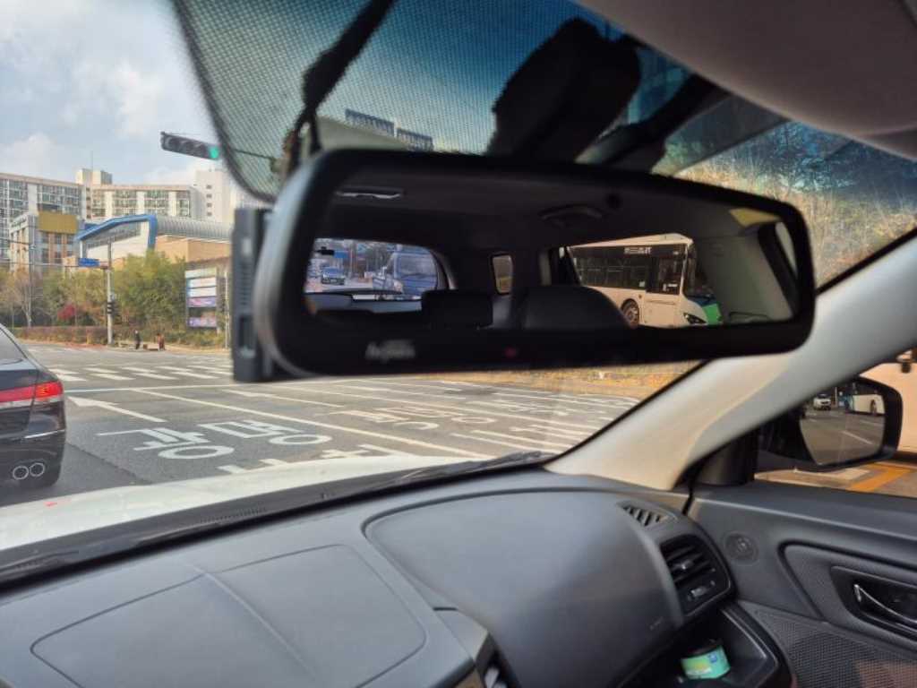 Ssangyong Tivoli - Vista 9