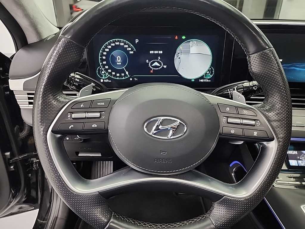 HYUNDAI Grandeur - Vista 9