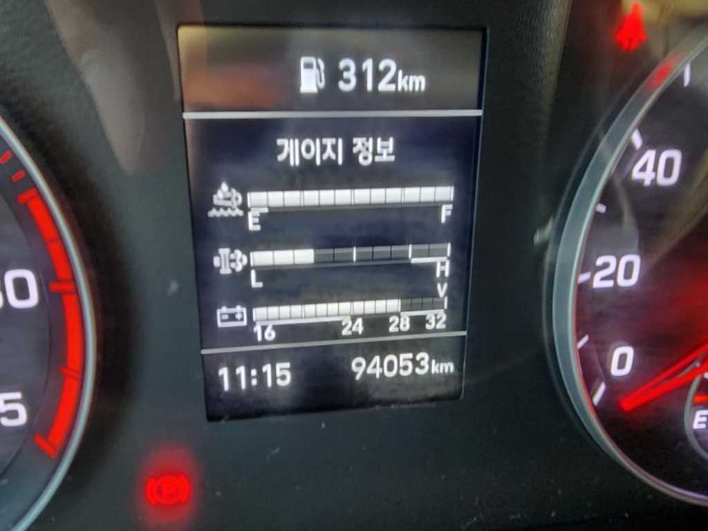 medium and large cargo truck - Vista 9