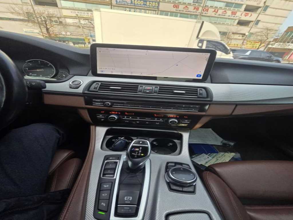 BMW 5 Series - Vista 8