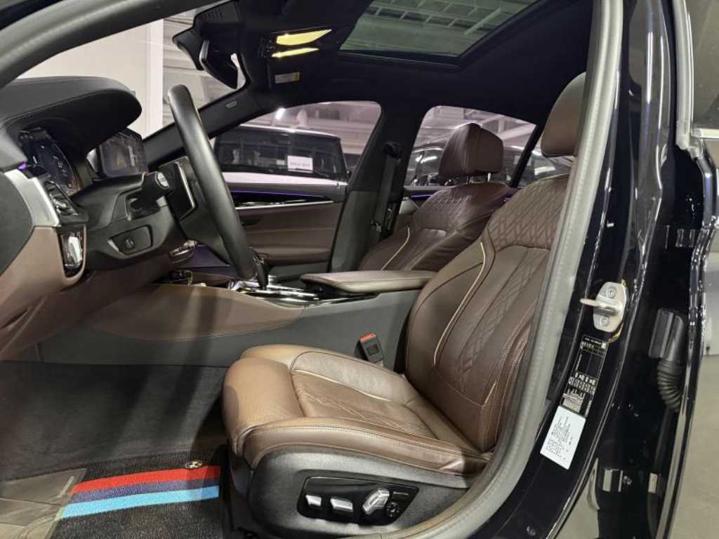 BMW 5 Series - Vista 7