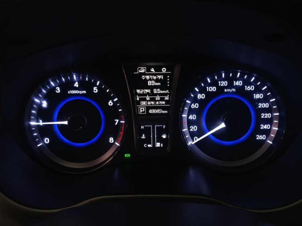 HYUNDAI Grandeur - Vista 10