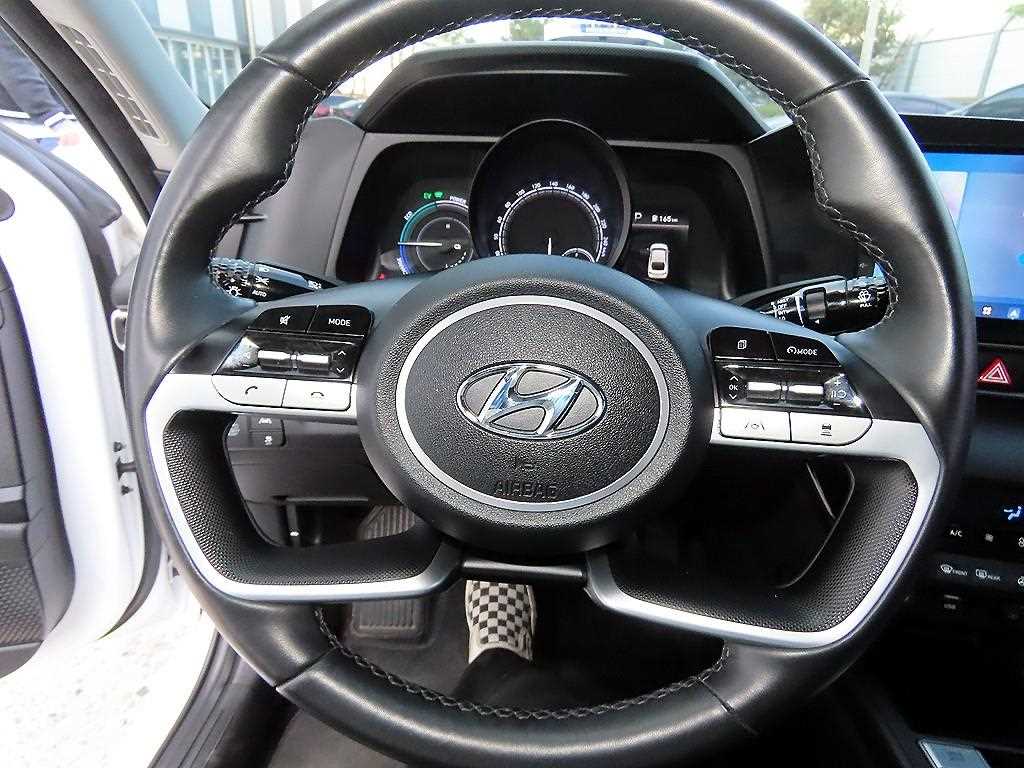 HYUNDAI Avante - Vista 8