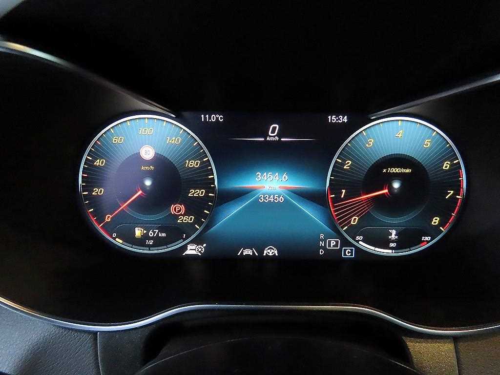 Mercedes Benz GLC Class - Vista 9