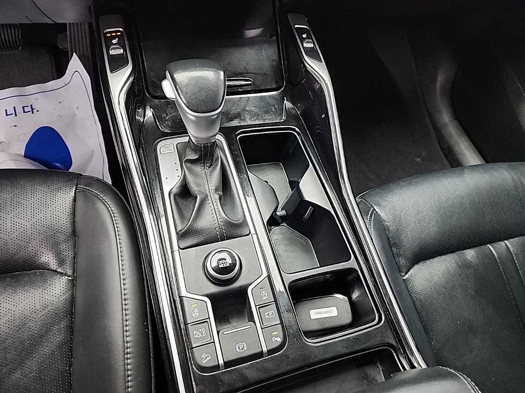 KIA Sorento - Vista 8