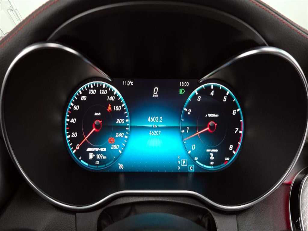 Mercedes Benz C Class - Vista 8