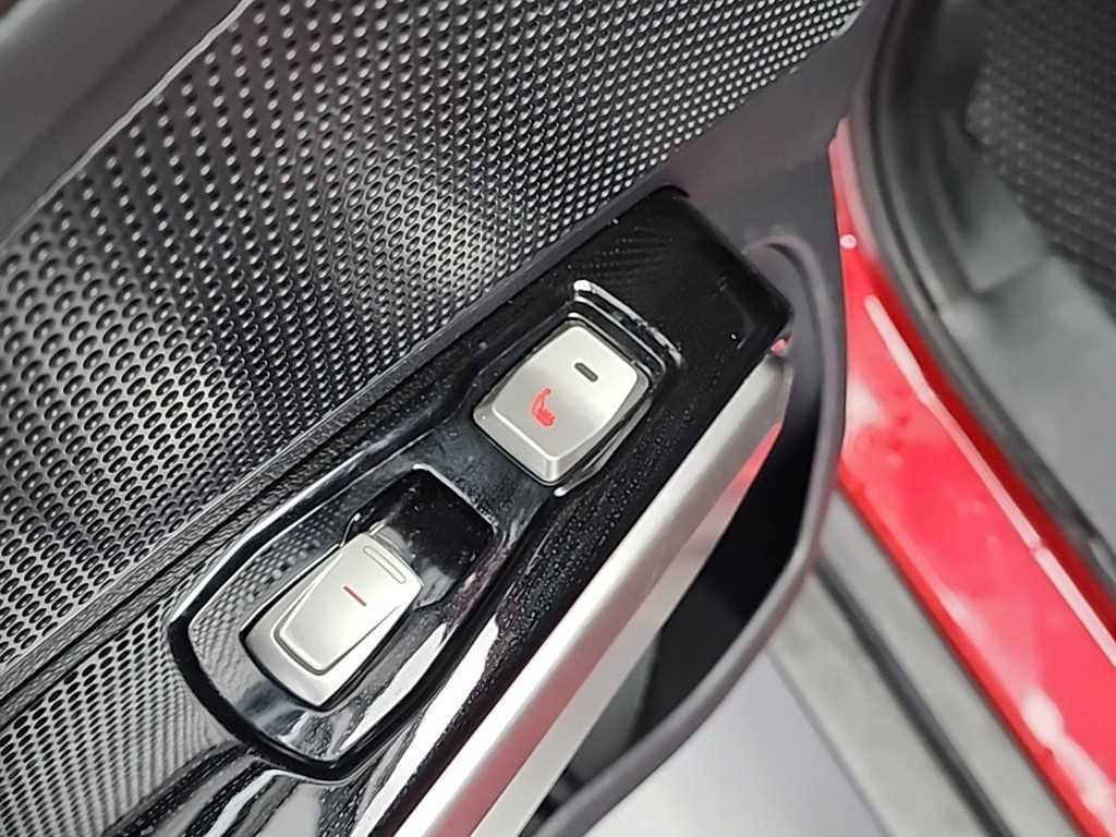 Ssangyong Tivoli 2015 Rojo - Importación desde Corea - HF Imports Iquique - Foto 13