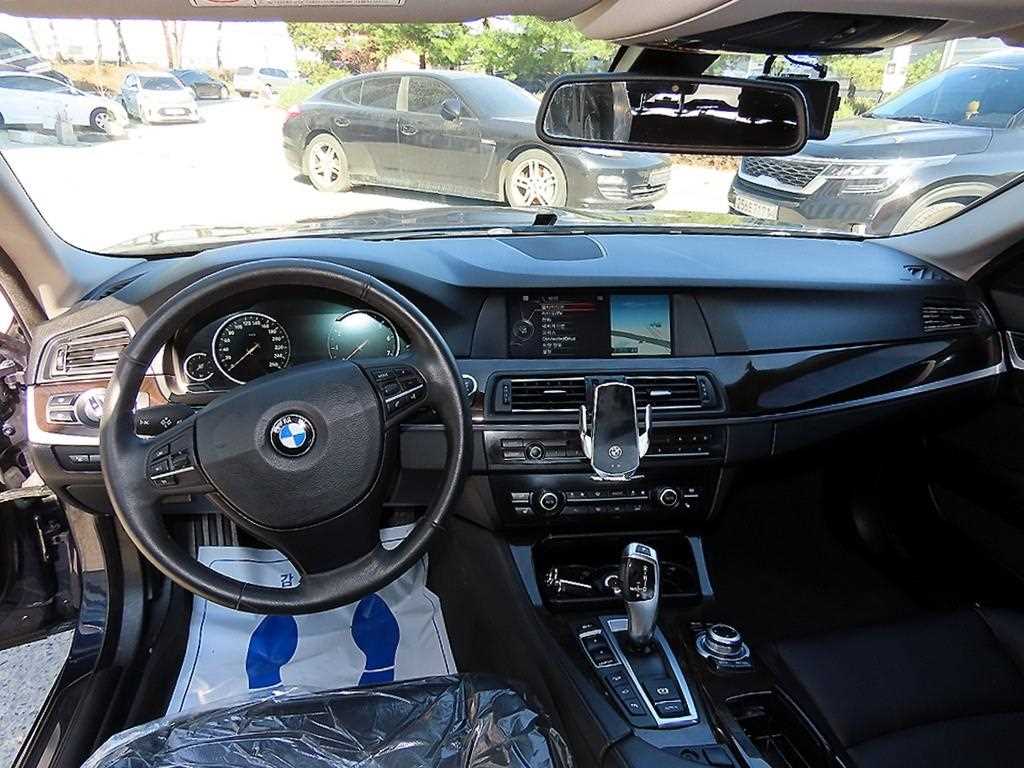 BMW 5 Series - Vista 7