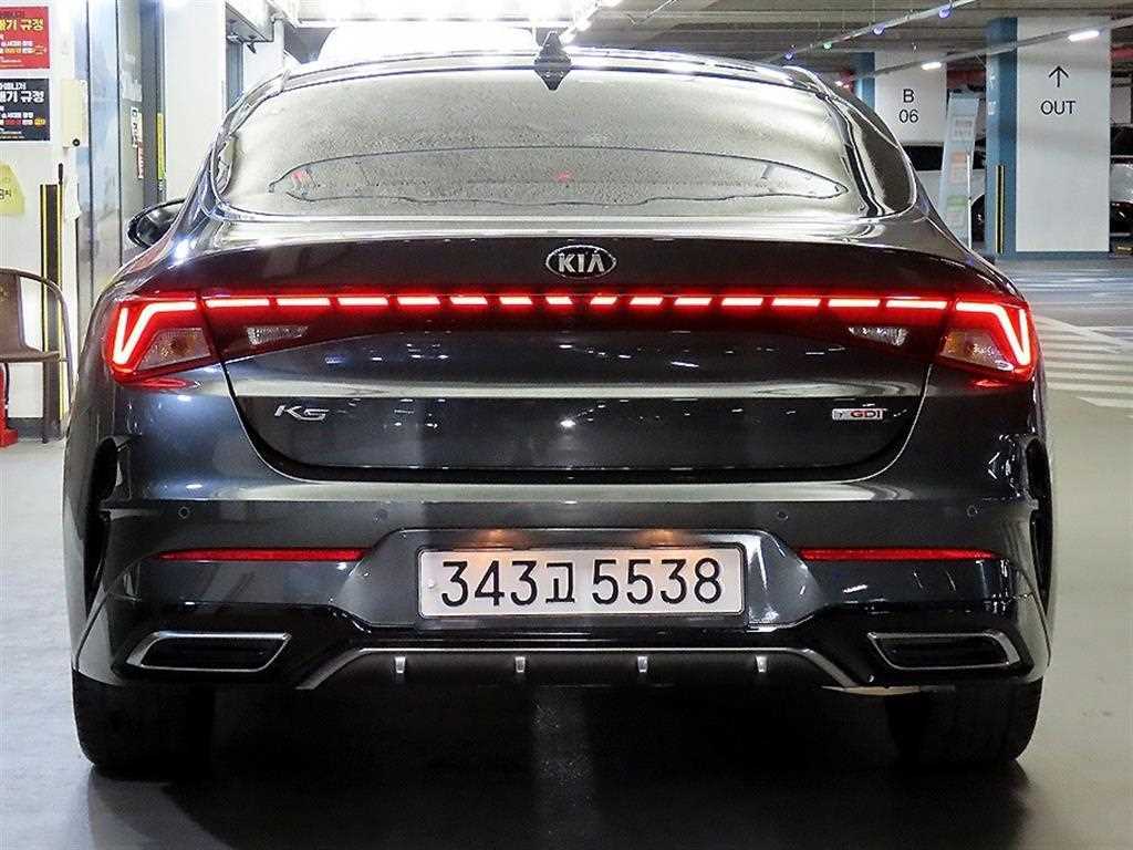KIA K5 - Vista 5