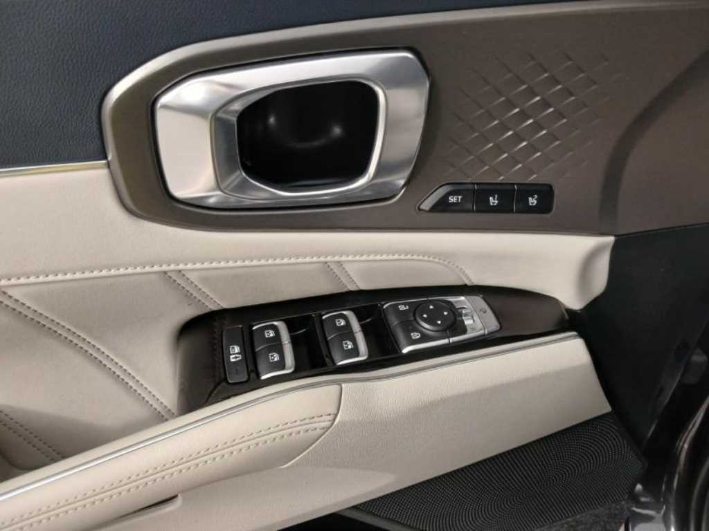 KIA Sorento - Vista 9