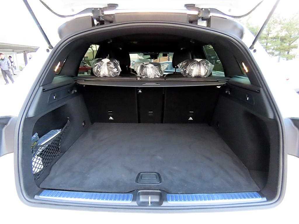 Mercedes Benz GLC Class 2022 Blanco - Importación desde Corea - HF Imports Iquique - Foto 16