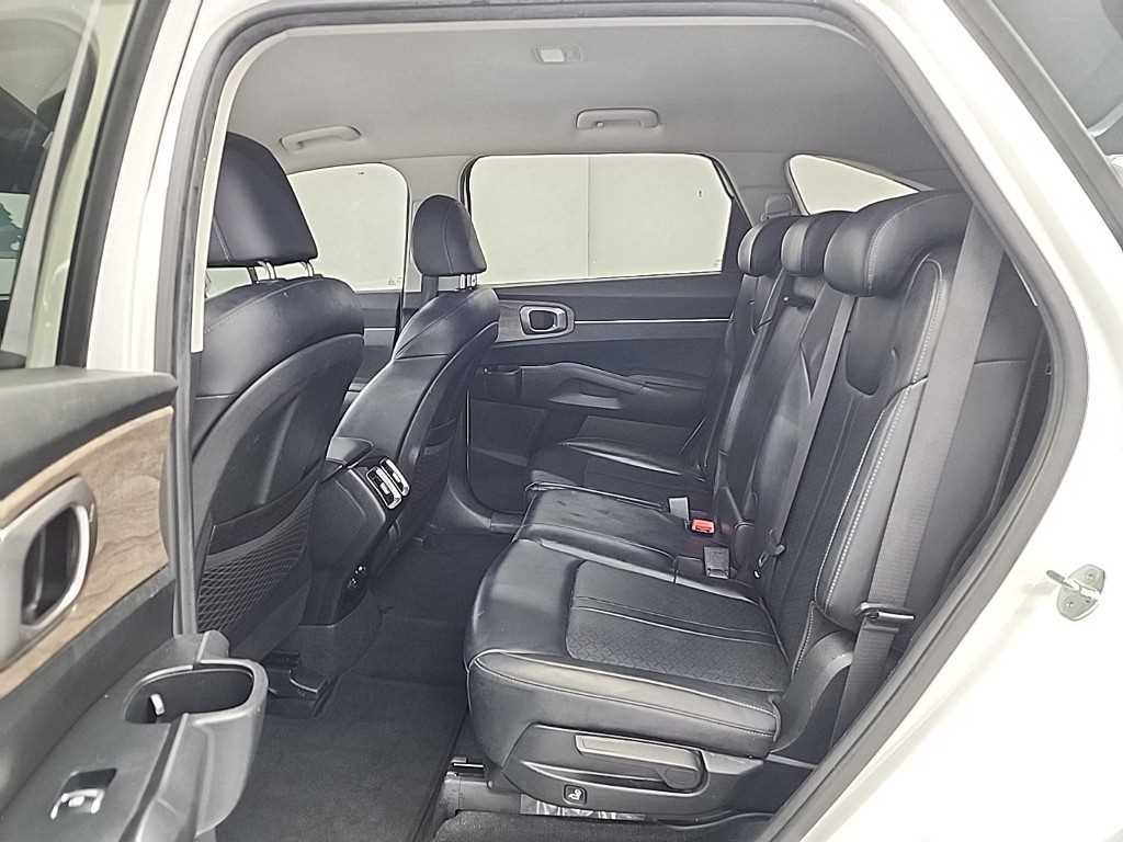 KIA Sorento - Vista 12