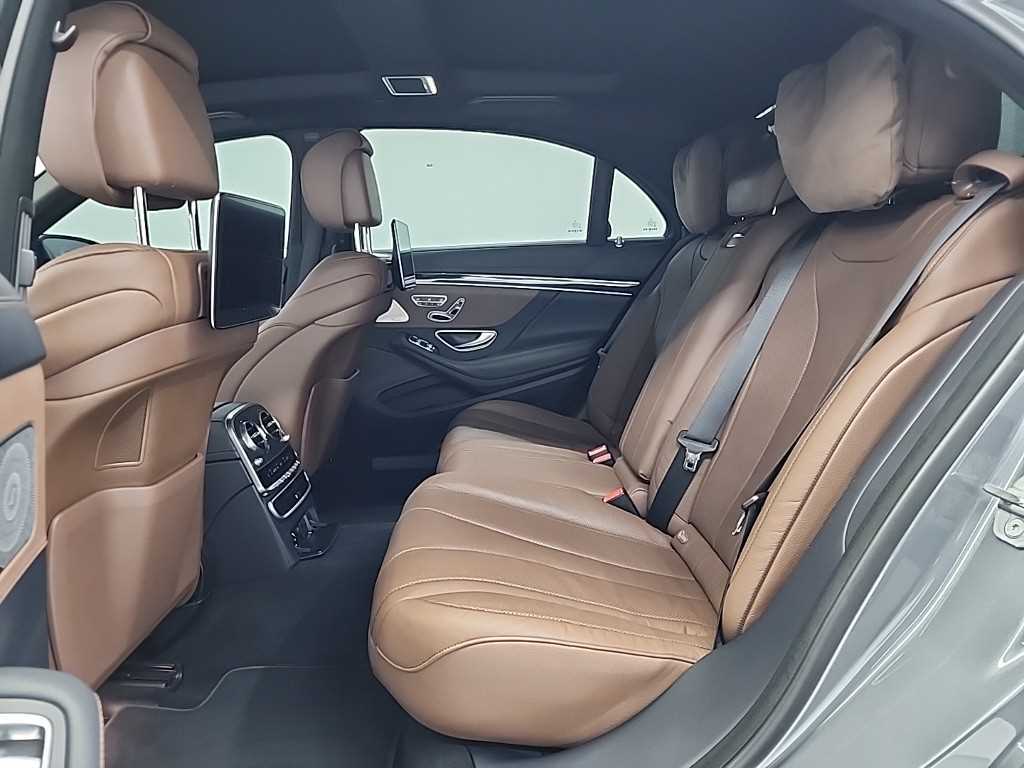 Mercedes Benz S Class - Vista 12