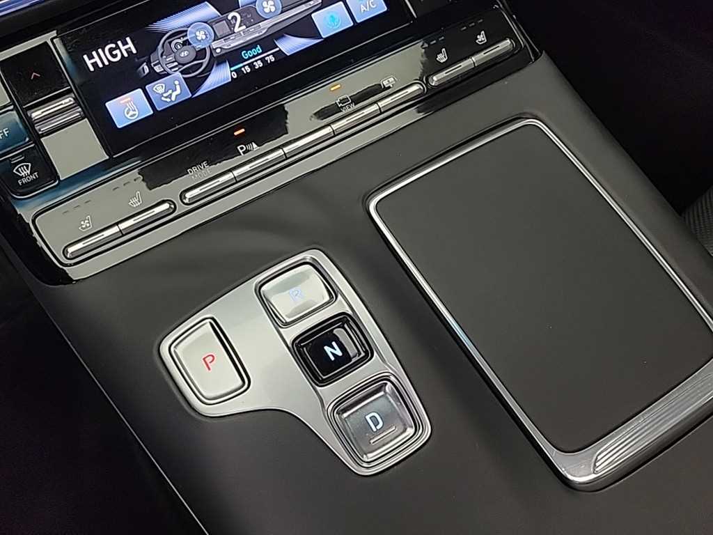 HYUNDAI Grandeur - Vista 8