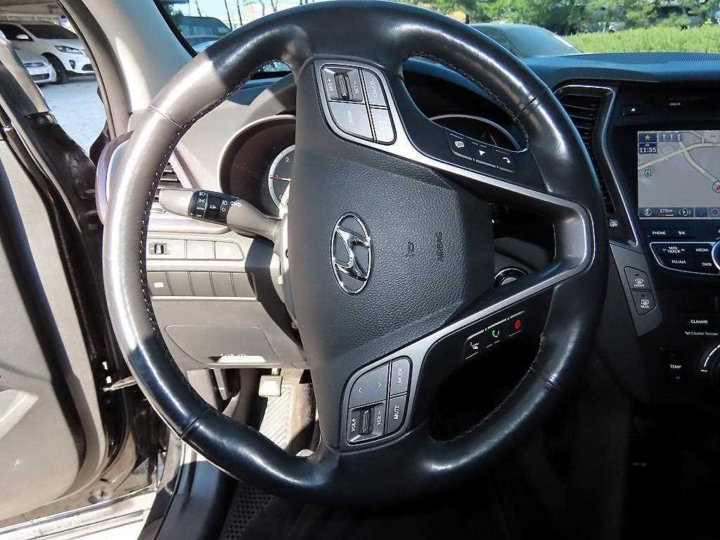 HYUNDAI Santa Fe - Vista 8