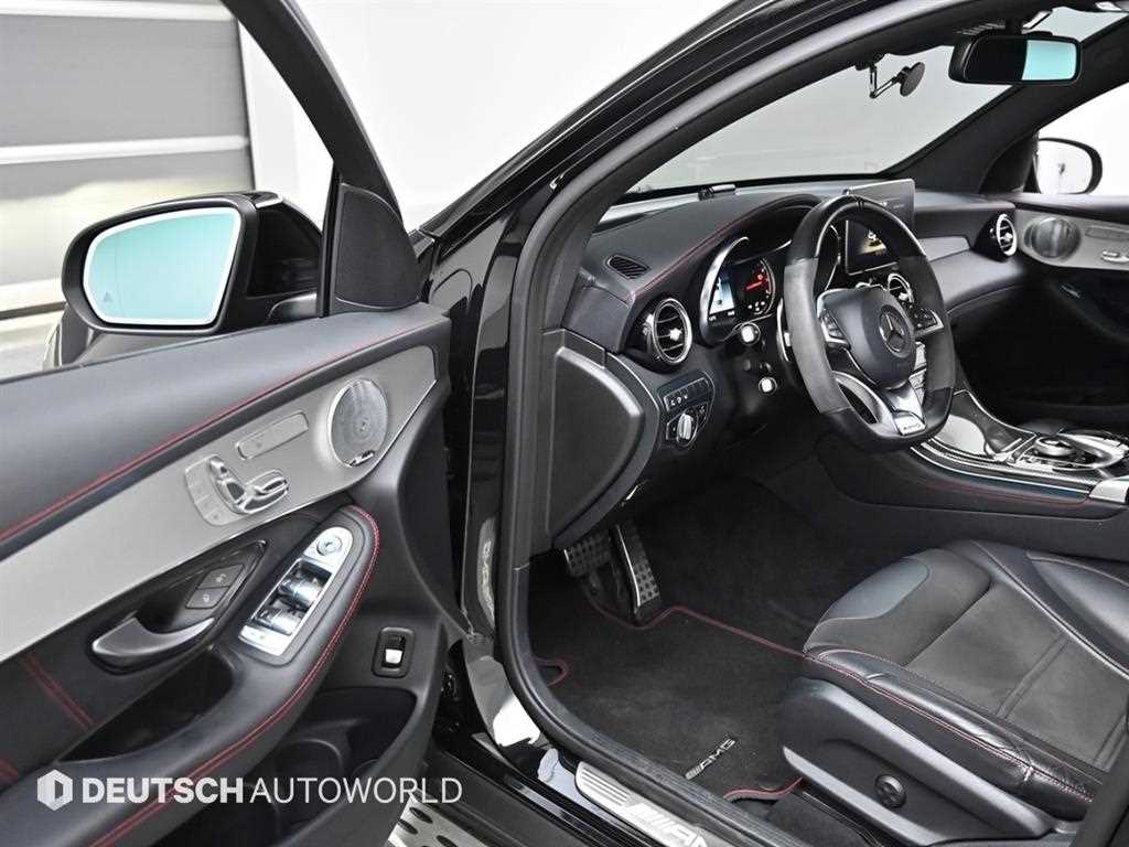 Mercedes Benz GLC Class - Vista 11