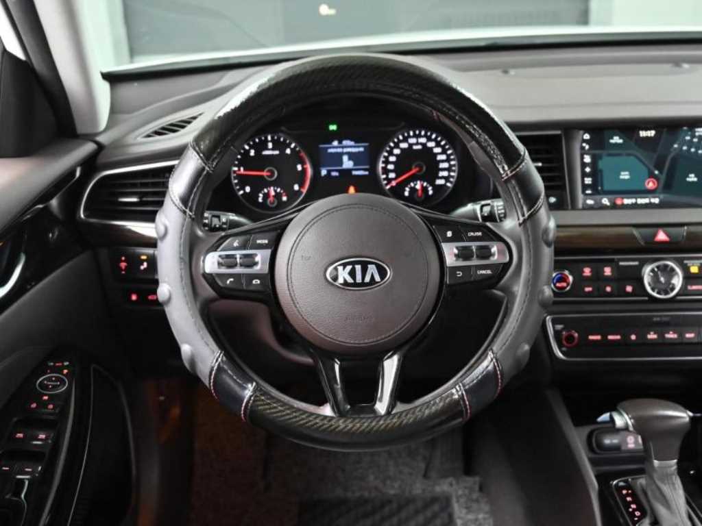 KIA K7 2018 Blanco - Importación desde Corea - HF Imports Iquique - Foto 13