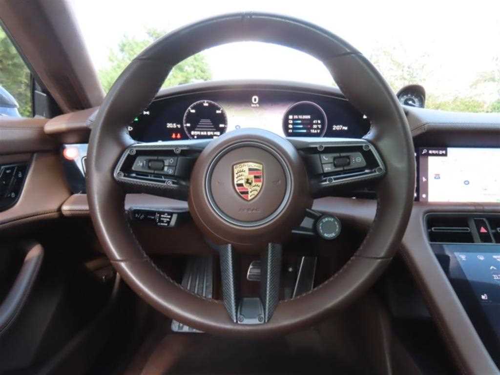 Porsche Taycan 2021 Plateado - Importación desde Corea - HF Imports Iquique - Foto 15