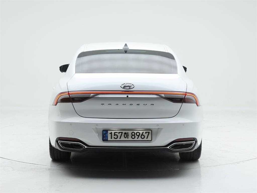 HYUNDAI Grandeur - Vista 5