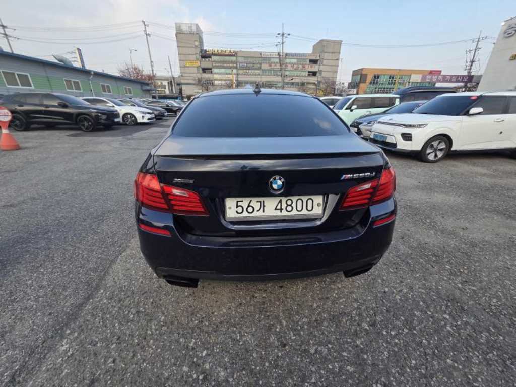 BMW 5 Series - Vista 5