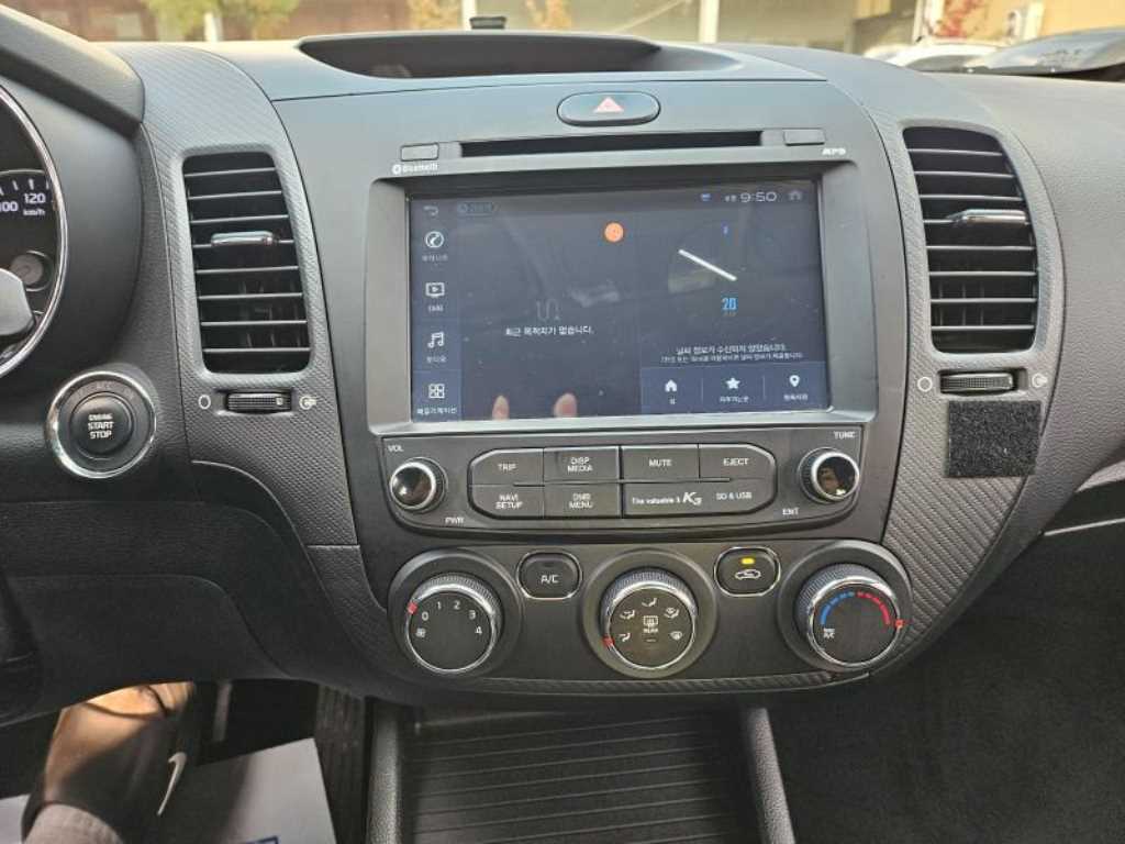 KIA K3 2018 Gris - Importación desde Corea - HF Imports Iquique - Foto 13