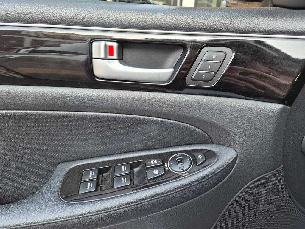 HYUNDAI Genesis 2012 Gris - Importación desde Corea - HF Imports Iquique - Foto 15