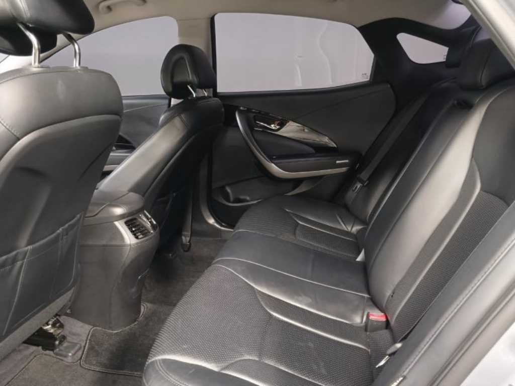 HYUNDAI Grandeur - Vista 8