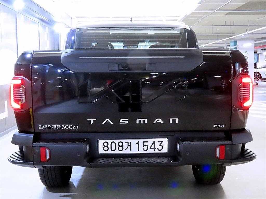 KIA Tasman - Vista 5