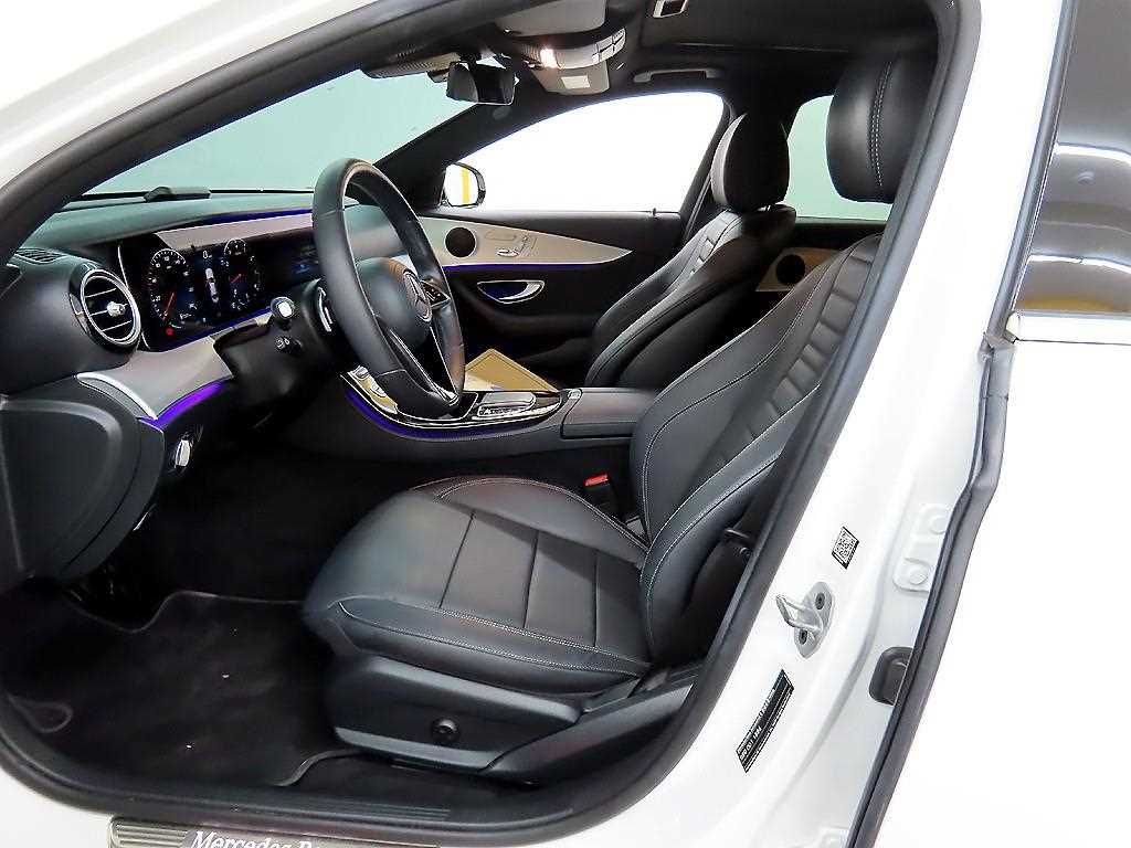 Mercedes Benz E class - Vista 5