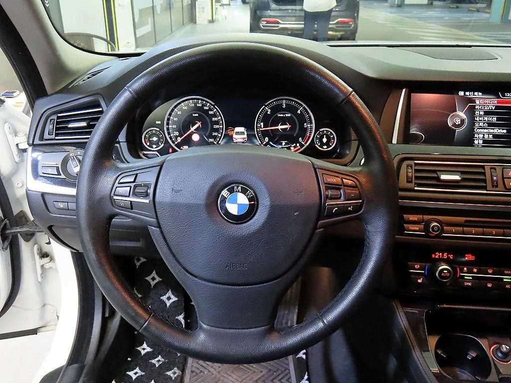 BMW 5 Series - Vista 8