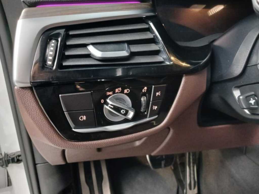 BMW Gran Turismo - Vista 12