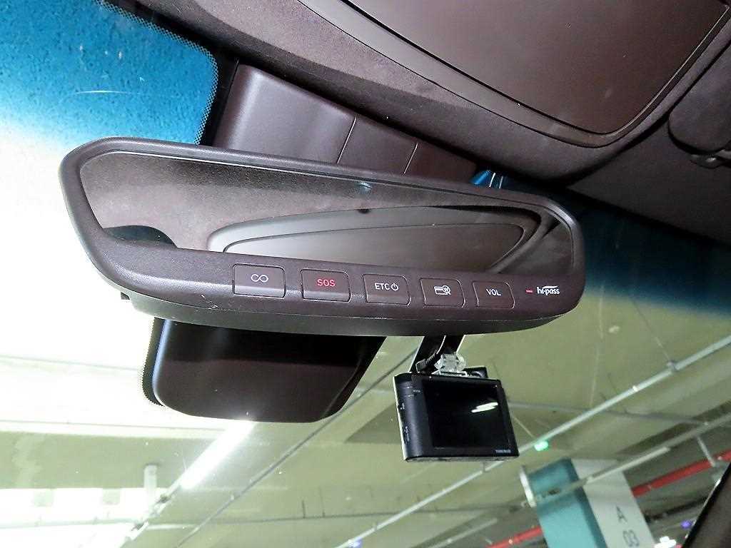 Genesis G90 2019 Negro - Importación desde Corea - HF Imports Iquique - Foto 14