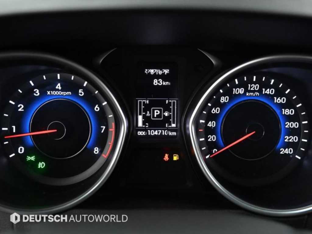 HYUNDAI Avante - Vista 8