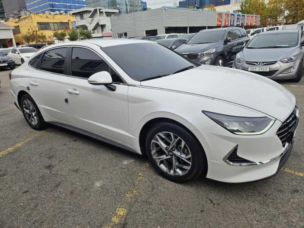 HYUNDAI Sonata - Vista 7