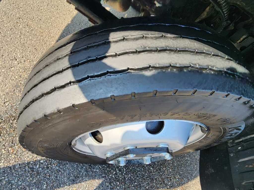 medium and large cargo truck 2024 Blanco - Importación desde Corea - HF Imports Iquique - Foto 16