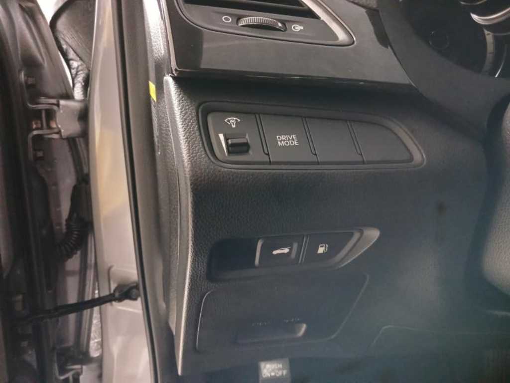 HYUNDAI Grandeur - Vista 10